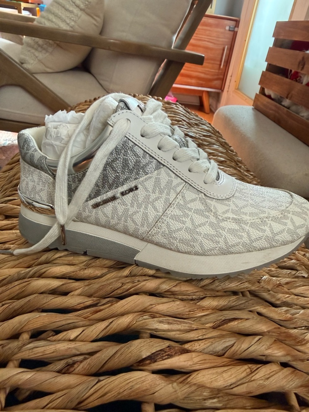 Michael Kors Allie Trainer Leather Silver Bright White size 6 women’s Y2K - Picture 2 of 6